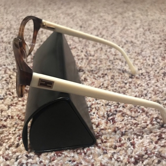 NEW Fendi Glasses - Picture 2 of 6